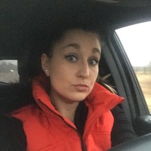 Meet your Posher, Monique